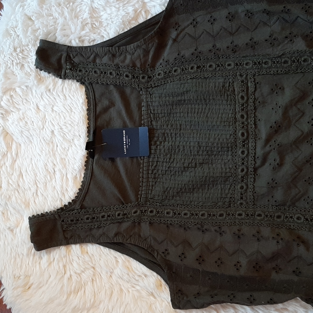 Lucky Brand Olive Green embroidered top, size large, NWT - Picture 2 of 10